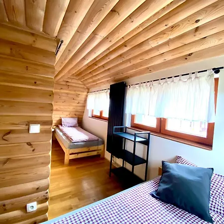 Alpstuga Pelna I *